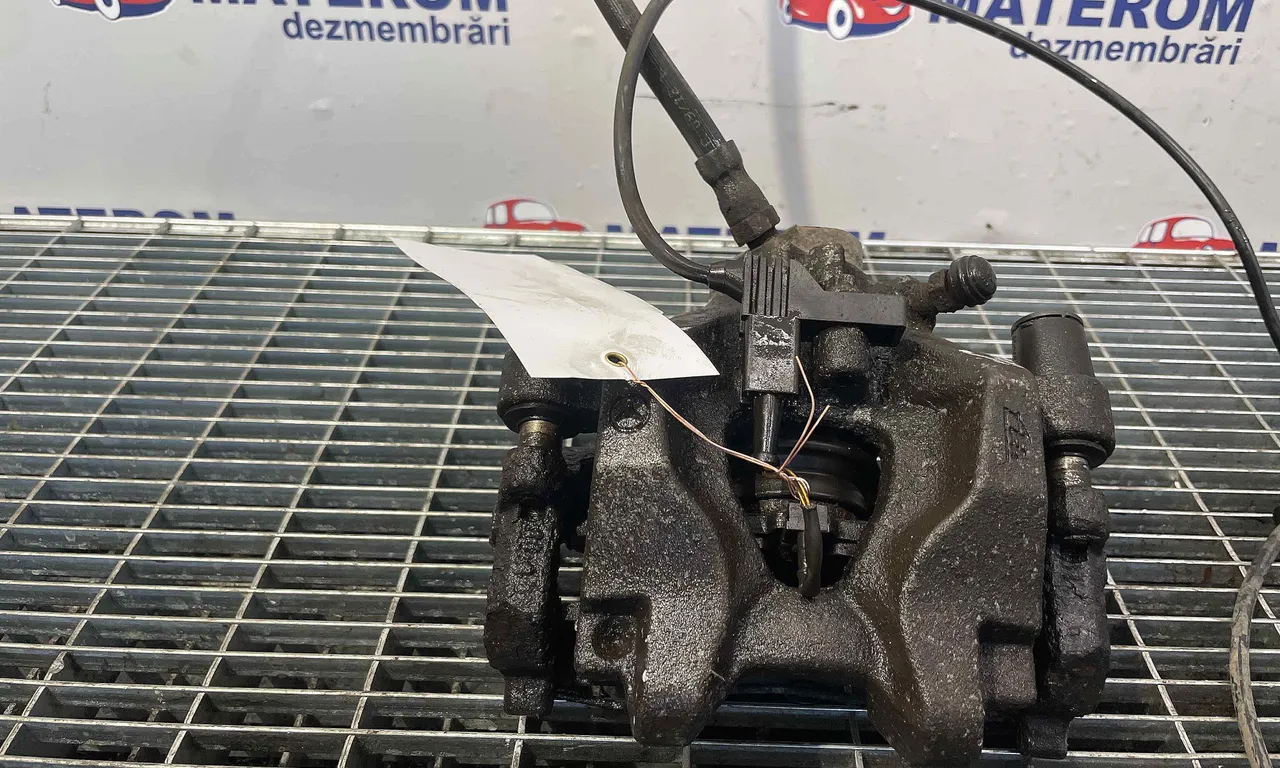 ETRIER SPATE DREAPTA MERCEDES C-CLASS 2007-2015