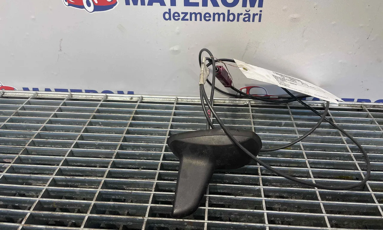 ANTENA MERCEDES C-CLASS 2007-2015