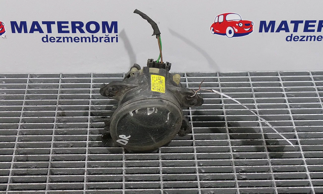 HALOGEN DREAPTA MERCEDES C-CLASS 2007-2015