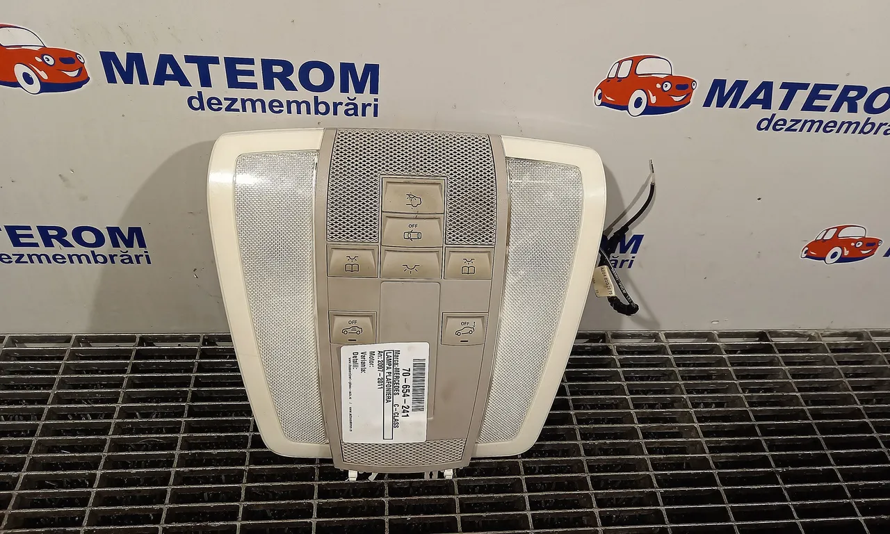 LAMPA PLAFONIERA MERCEDES C-CLASS 2007-2015