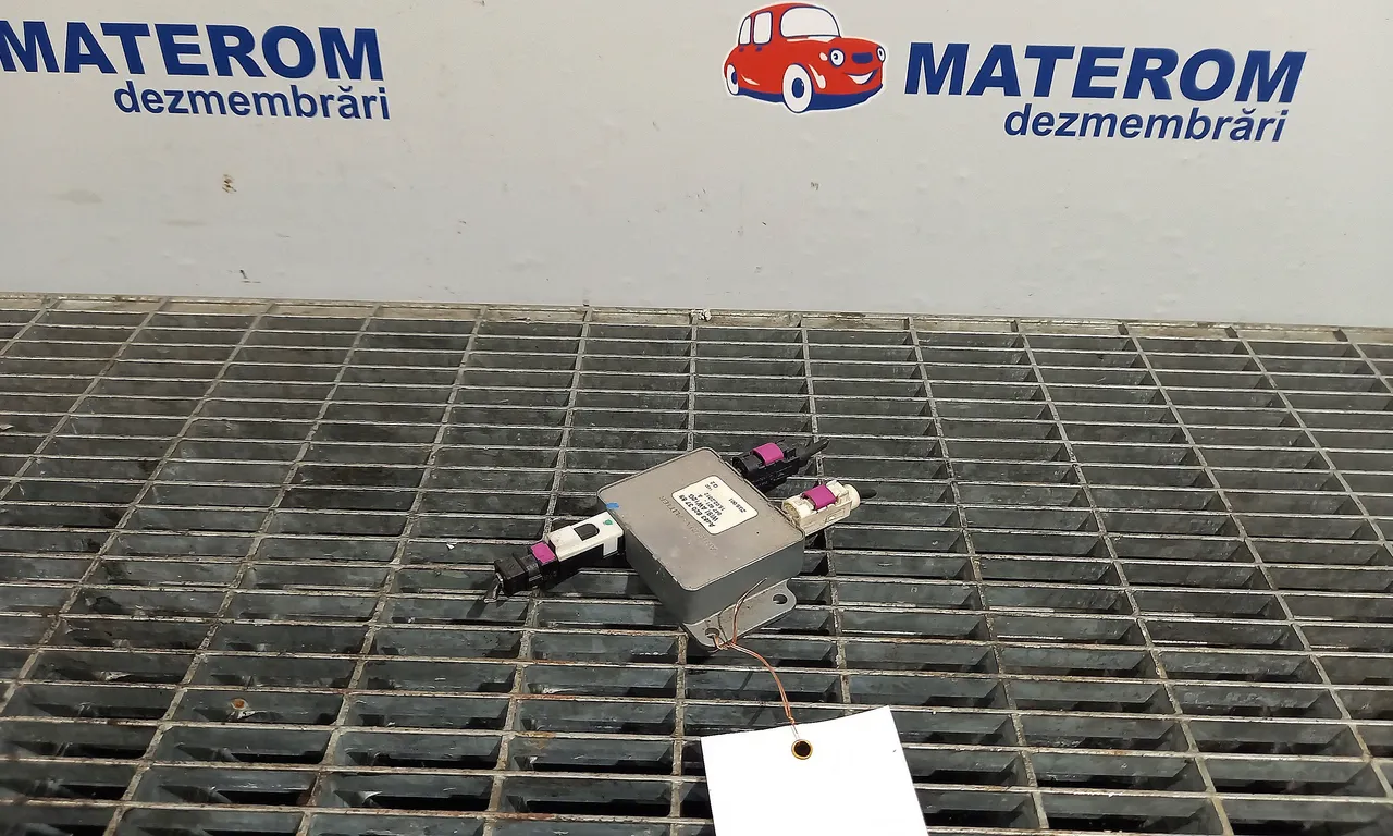 MODUL ANTENA MERCEDES C-CLASS 2007-2015
