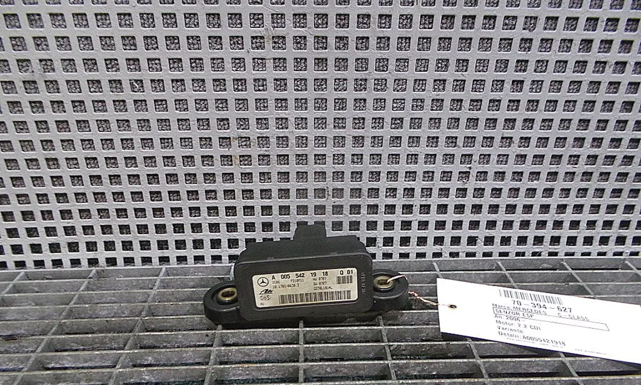 SENZOR ESP MERCEDES C-CLASS 2007-2015