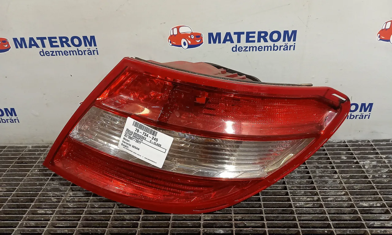 STOP DREAPTA MERCEDES C-CLASS 2007-2015