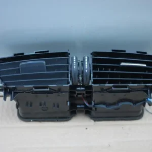 Grile ventilatie mijloc fata
