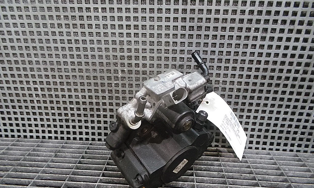 POMPA INALTA PRESIUNE MERCEDES C-CLASS 2007-2015