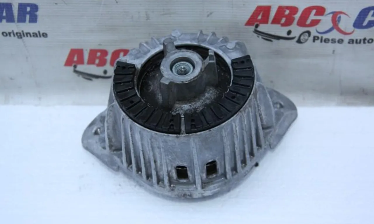 Tampon motor stanga MERCEDES C-CLASS 2007-2015