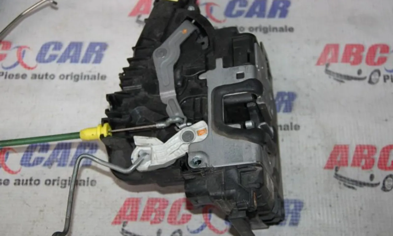Broasca usa stanga fata MERCEDES C-CLASS 2013-2023