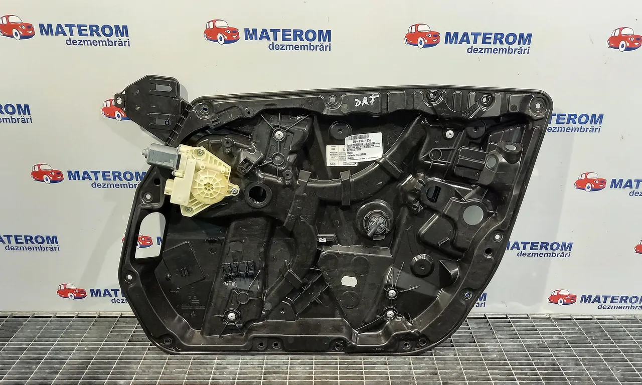 MACARA USA FATA DREAPTA MERCEDES C-CLASS 2013-2023