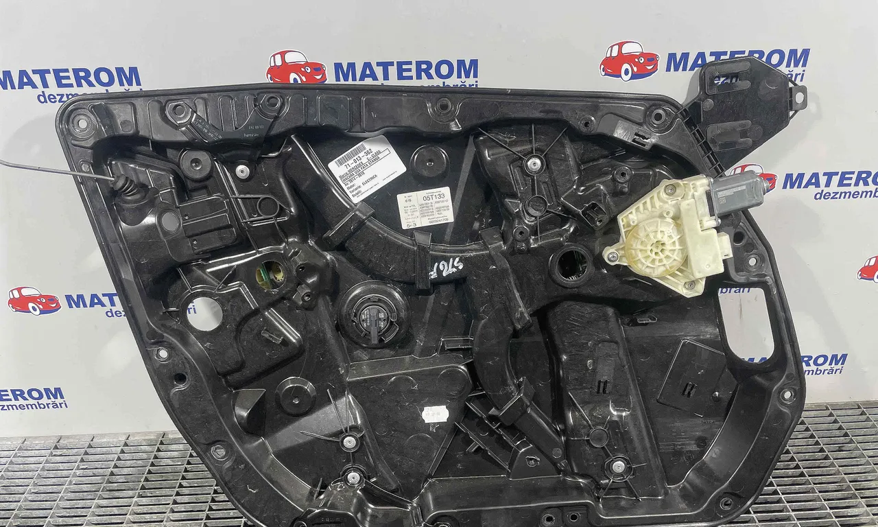 MACARA USA FATA STANGA MERCEDES C-CLASS 2013-2023