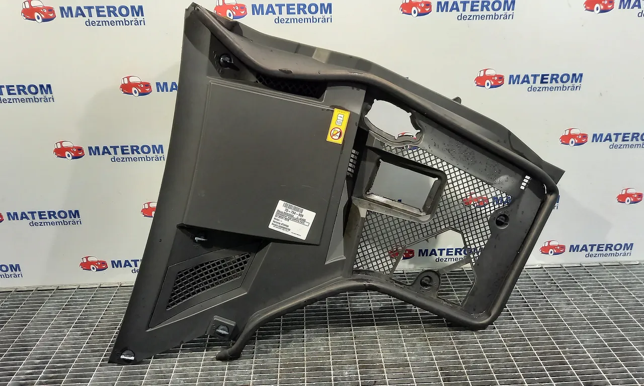 ORNAMENT SUB CAPOTA FATA MERCEDES C-CLASS 2013-2023