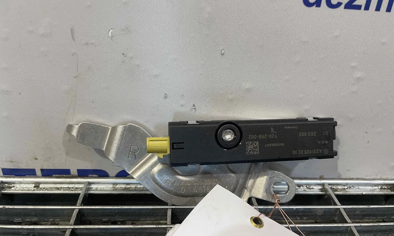 MODUL ANTENA MERCEDES C-CLASS 2013-2023