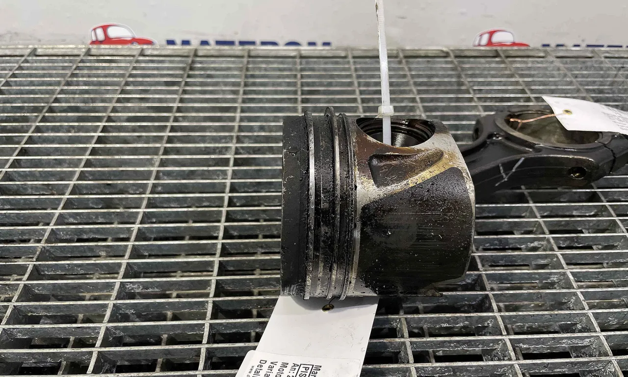 PISTON MERCEDES C-CLASS 2013-2023