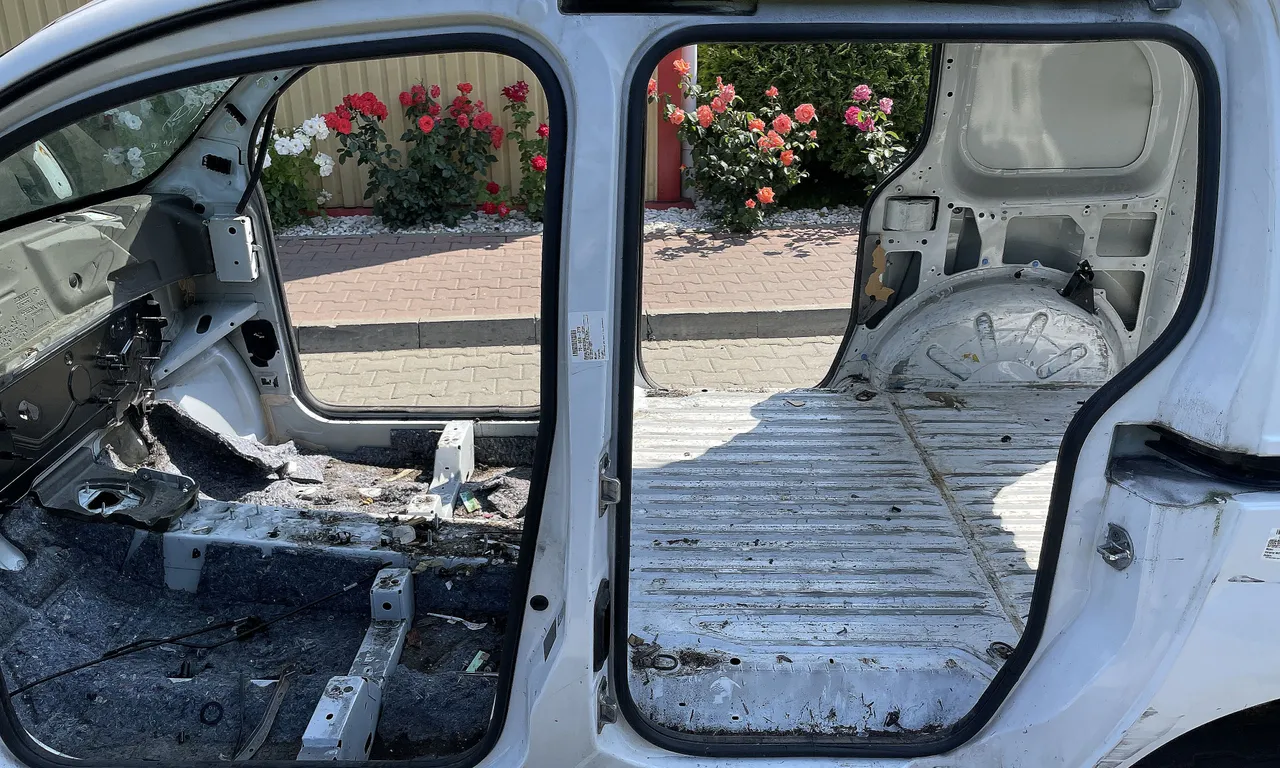 STALP MIJLOC STANGA MERCEDES CITAN 2012-2021