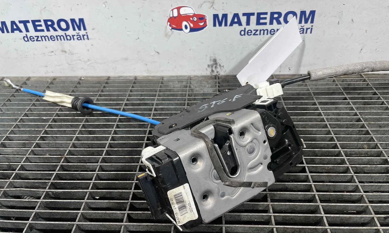 INCUIETOARE USA FATA STANGA MERCEDES CLA 2013-2019