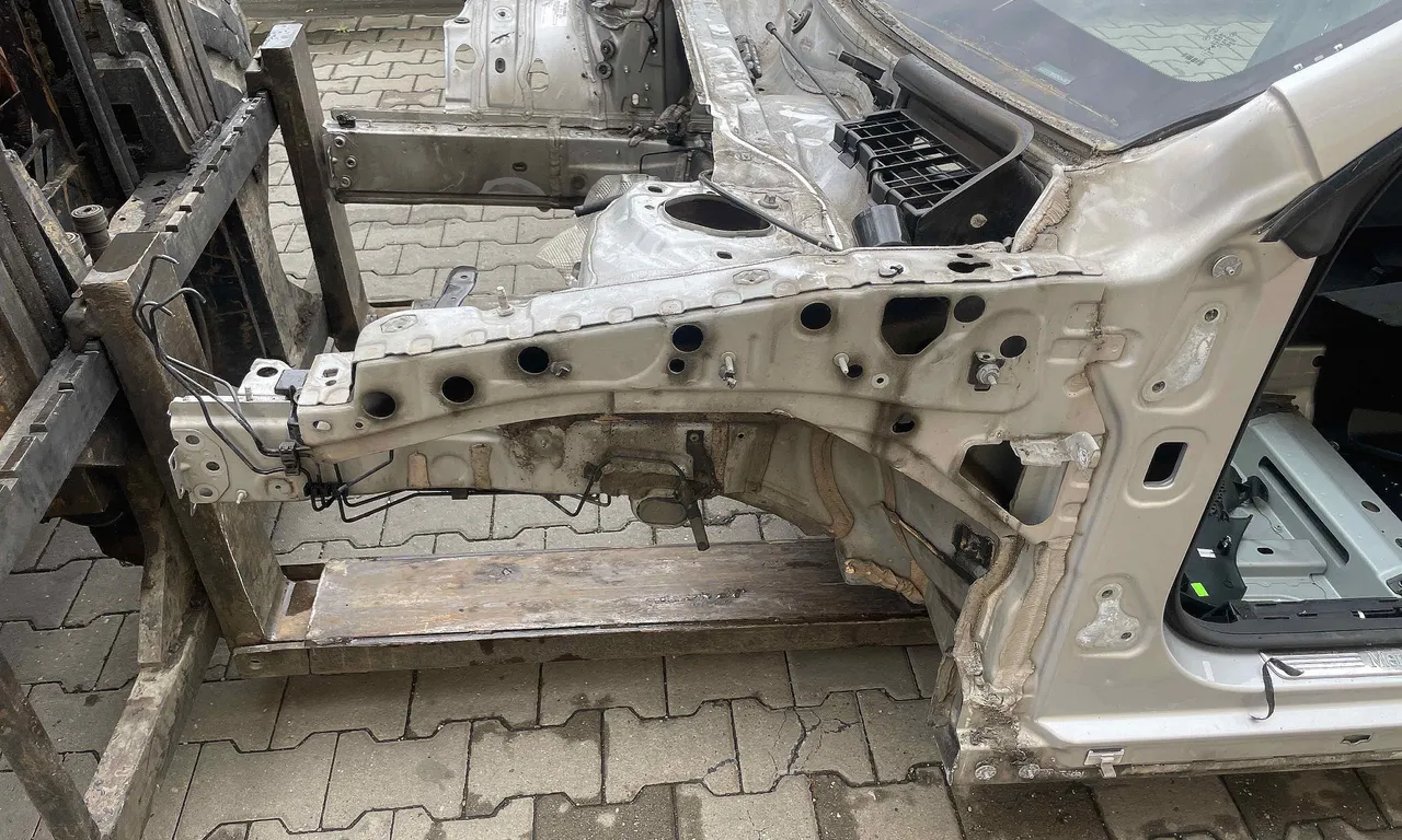 LONJERON STANGA MERCEDES CLA 2013-2019