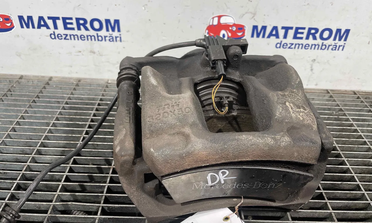 ETRIER FATA DREAPTA MERCEDES CLA 2013-2019