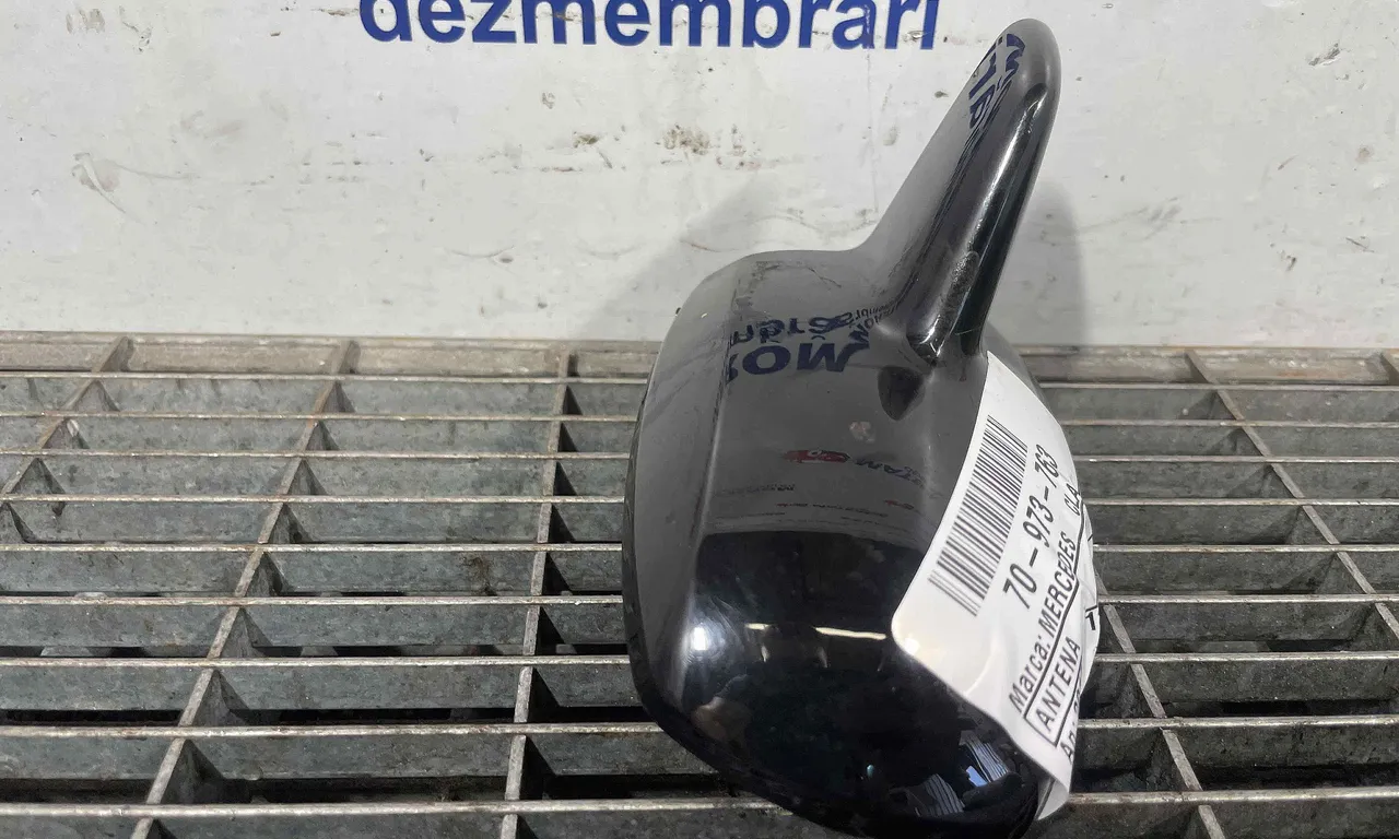 ANTENA MERCEDES CLA 2013-2019