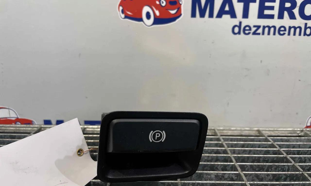INTRERUPATOR FRANA DE MANA MERCEDES CLA 2013-2019