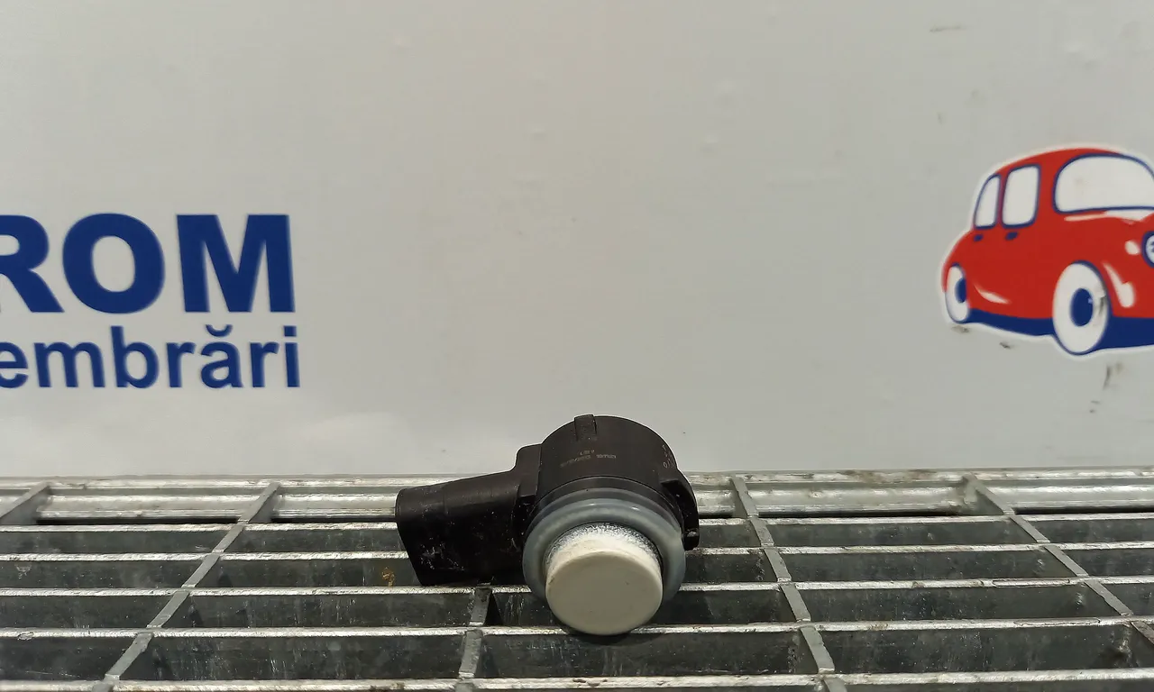 SENZOR PARCARE SPATE MERCEDES CLA 2013-2019