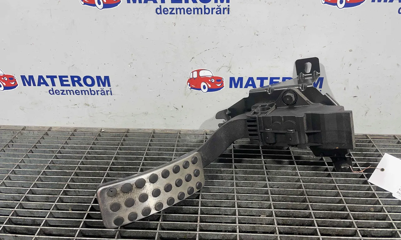 PEDALA ACCELERATIE MERCEDES CLA 2013-2019