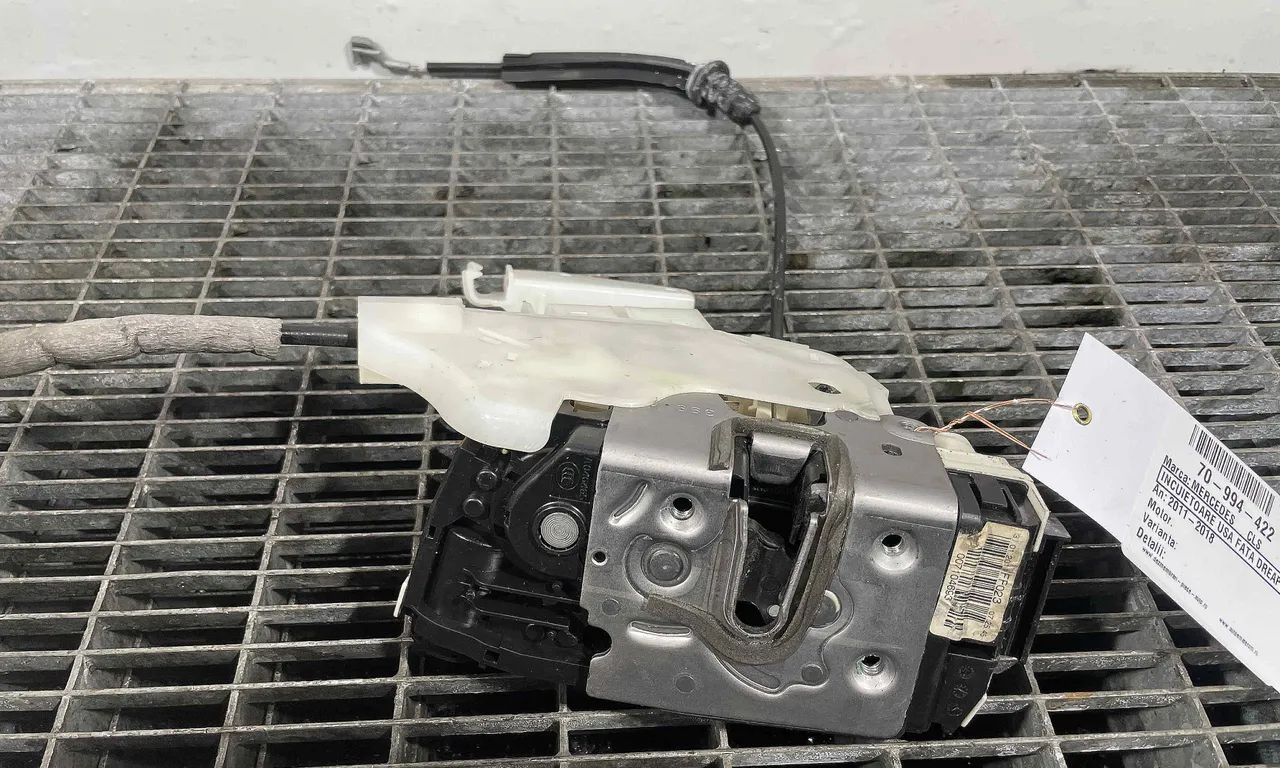 INCUIETOARE USA FATA DREAPTA MERCEDES CLS 2011-2017