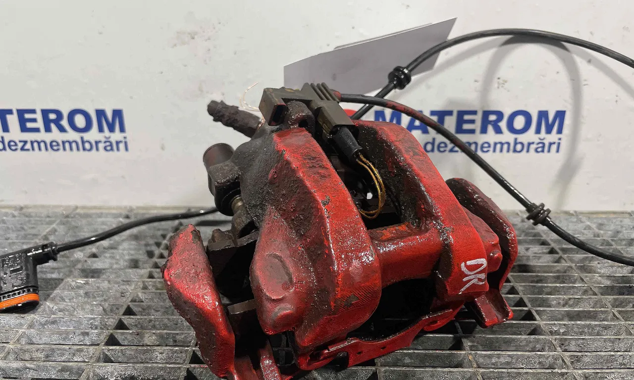 ETRIER SPATE DREAPTA MERCEDES CLS 2011-2017