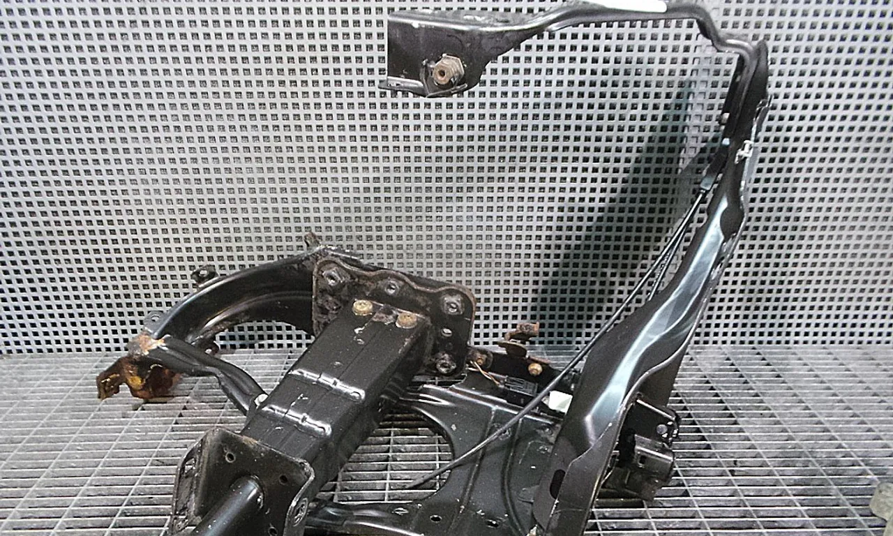 OCHELAR FAR MERCEDES CLS 2004-2011