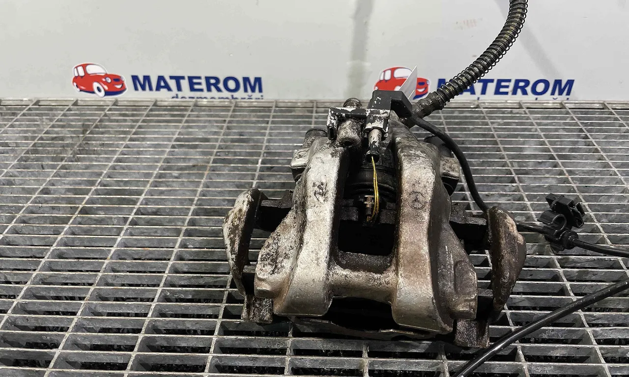 ETRIER SPATE DREAPTA MERCEDES CLS 2004-2011