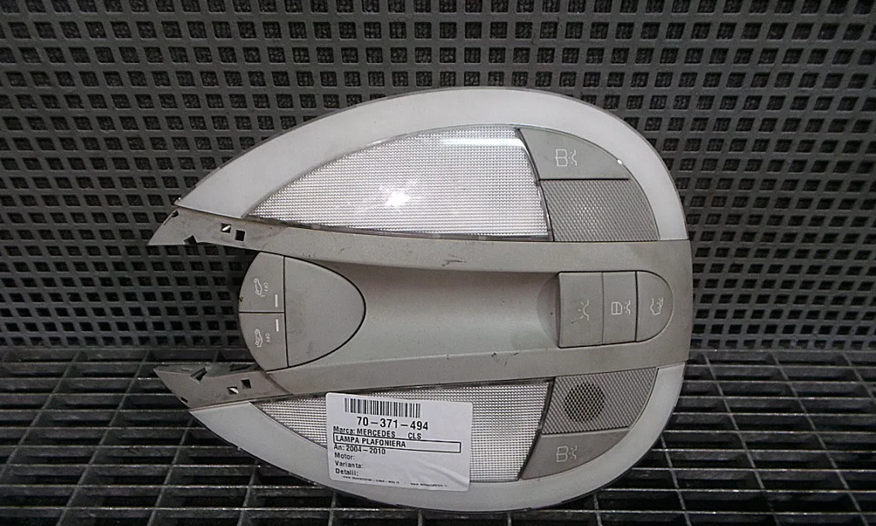 LAMPA PLAFONIERA MERCEDES CLS 2004-2011