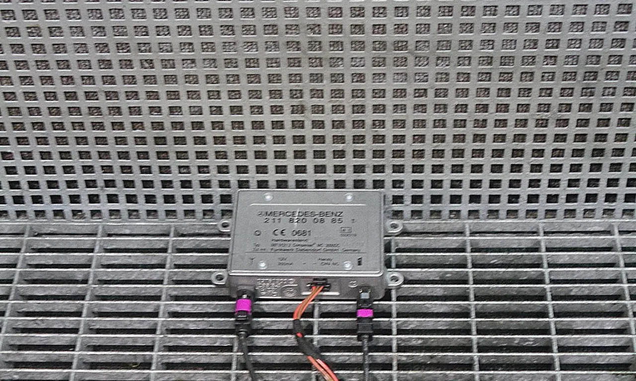 MODUL ANTENA MERCEDES CLS 2004-2011