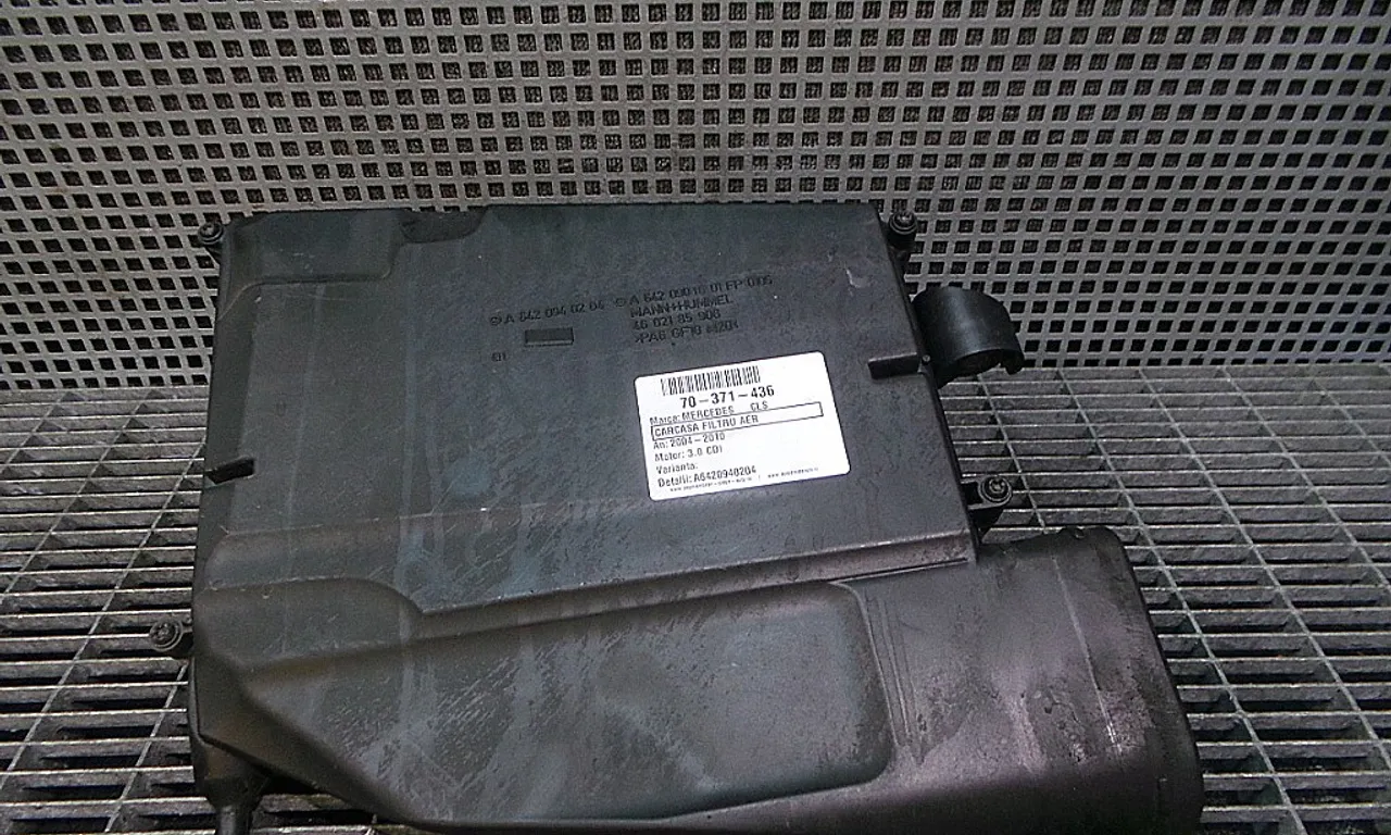CARCASA FILTRU AER MERCEDES CLS 2004-2011