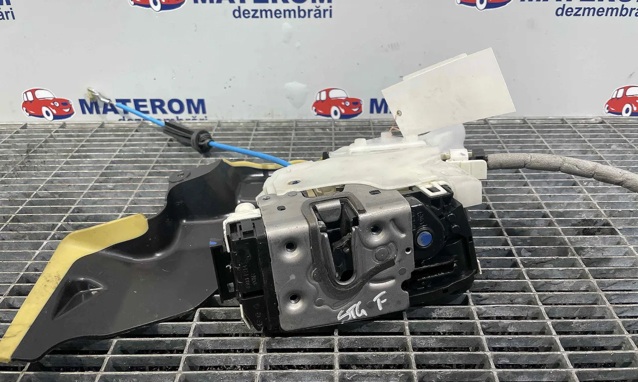 INCUIETOARE USA FATA STANGA MERCEDES E-CLASS 2009-2016