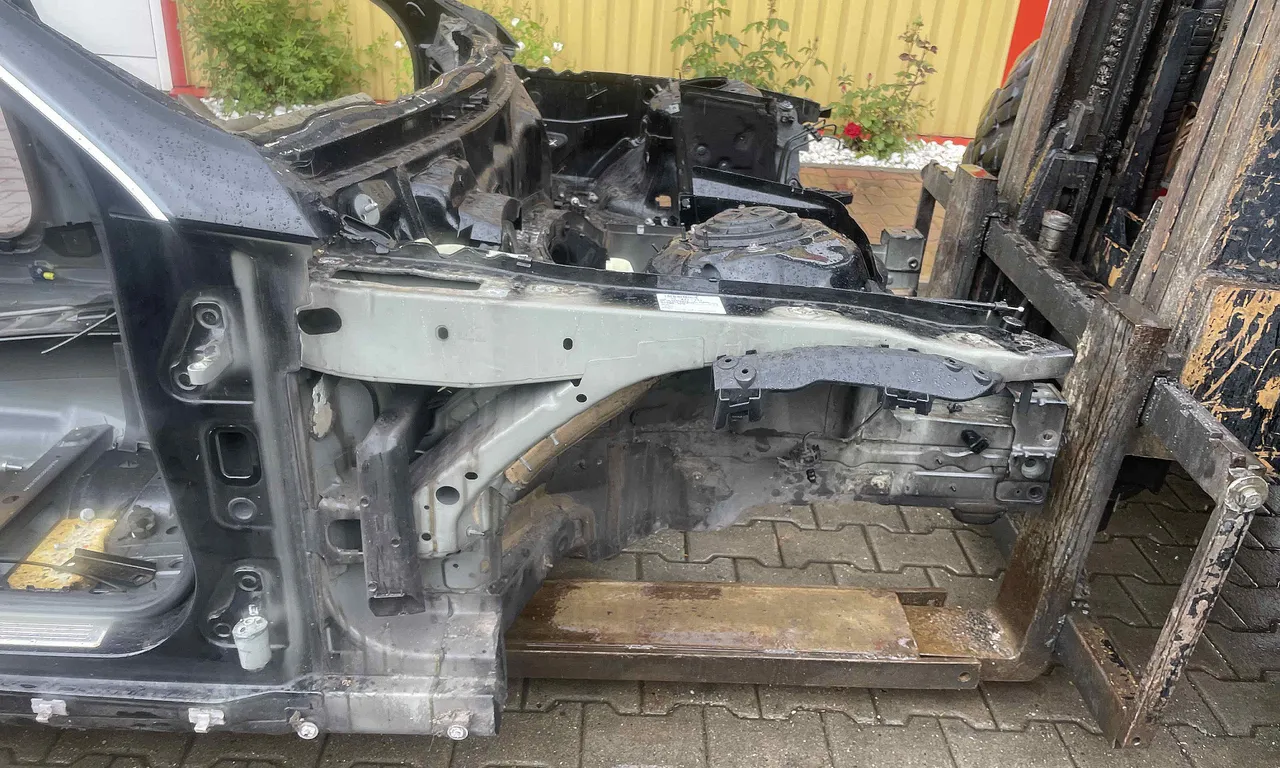 LONJERON DREAPTA MERCEDES E-CLASS 2009-2016