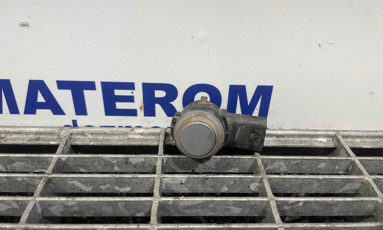 SENZOR PARCARE FATA MERCEDES E-CLASS 2009-2016