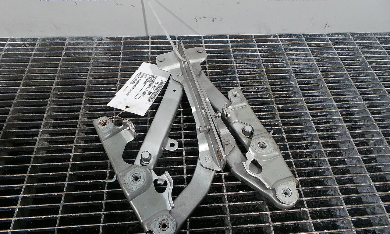 BALAMALE CAPOTA FATA MERCEDES E-CLASS 2003-2009