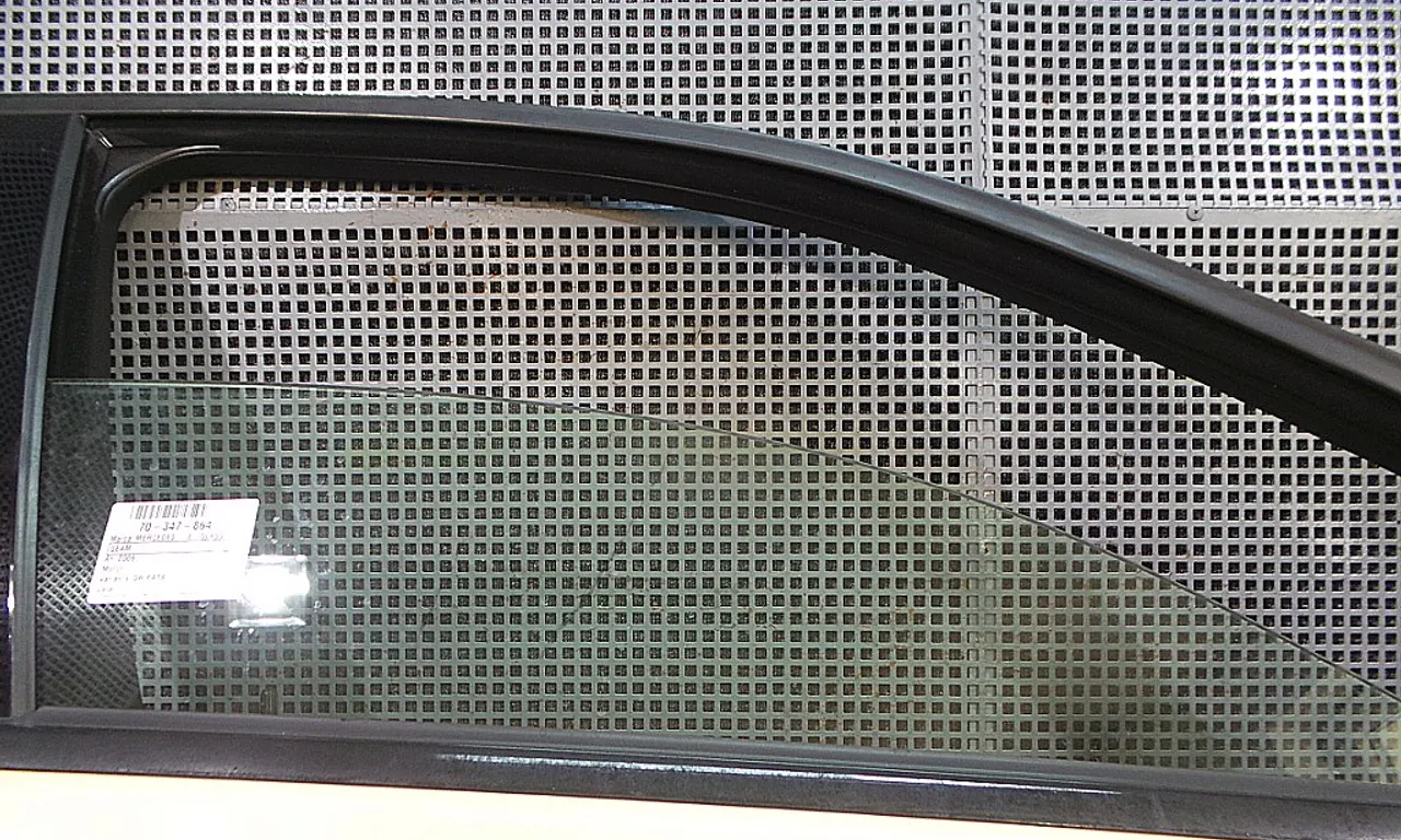 GEAM FATA DREAPTA MERCEDES E-CLASS 2009-2016