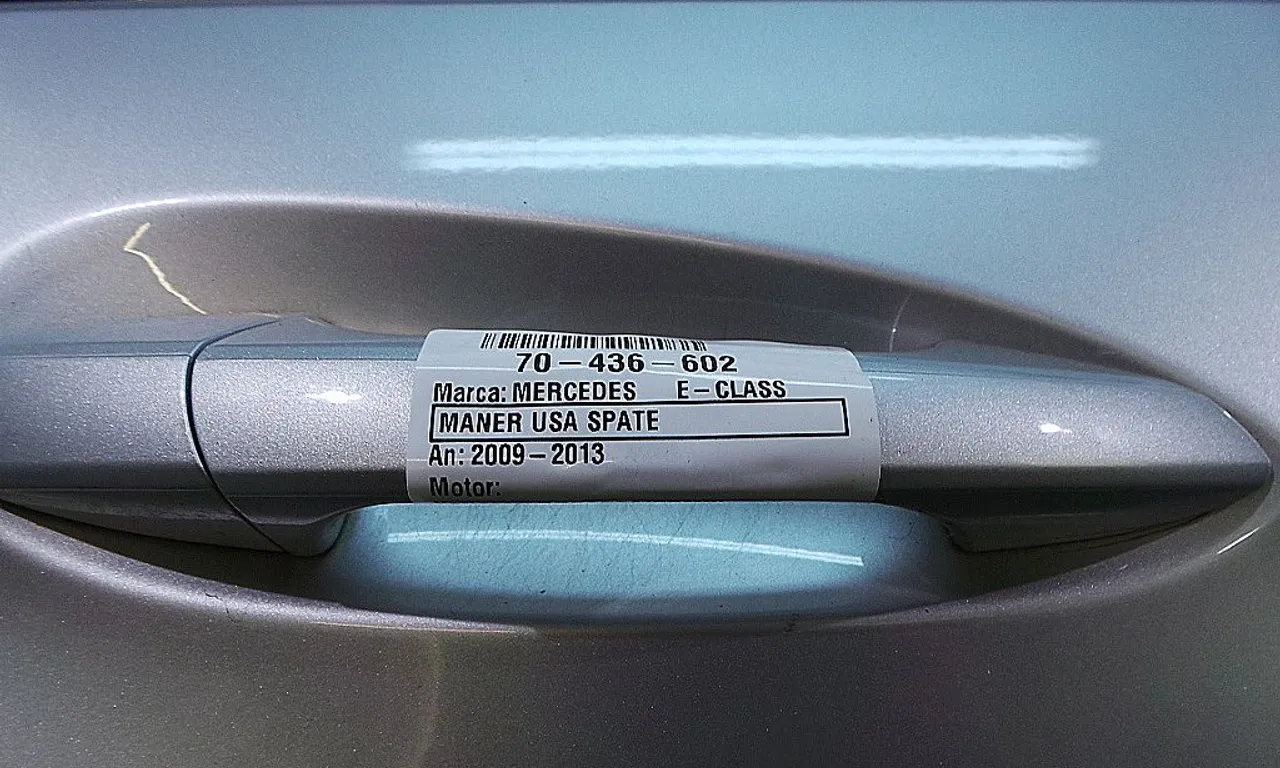 MANER USA SPATE DREAPTA MERCEDES E-CLASS 2009-2016
