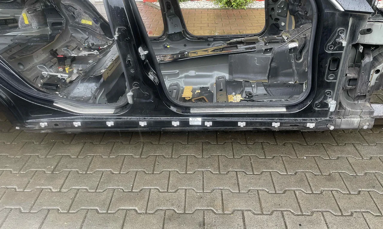 PRAG DREAPTA MERCEDES E-CLASS 2009-2016