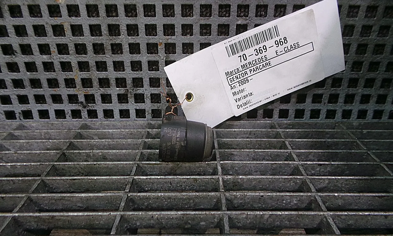 SENZOR PARCARE SPATE MERCEDES E-CLASS 2009-2016