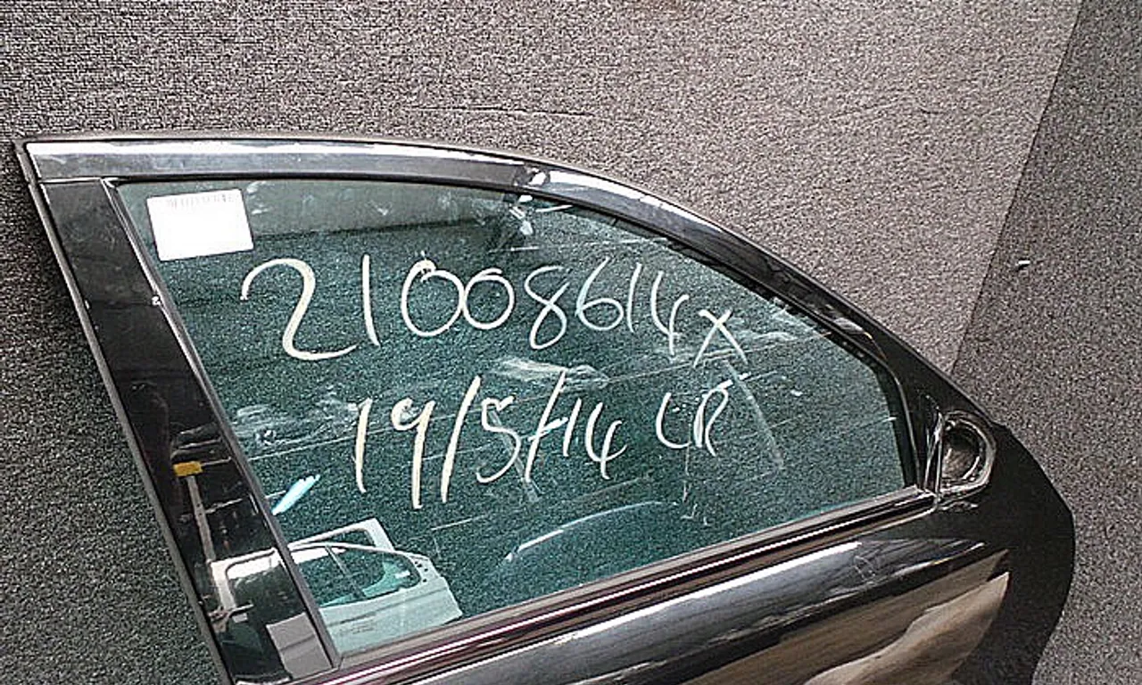 GEAM FATA DREAPTA MERCEDES E-CLASS 2002-2009