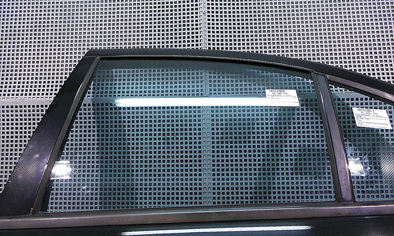 GEAM SPATE MARE STANGA MERCEDES E-CLASS 2002-2009