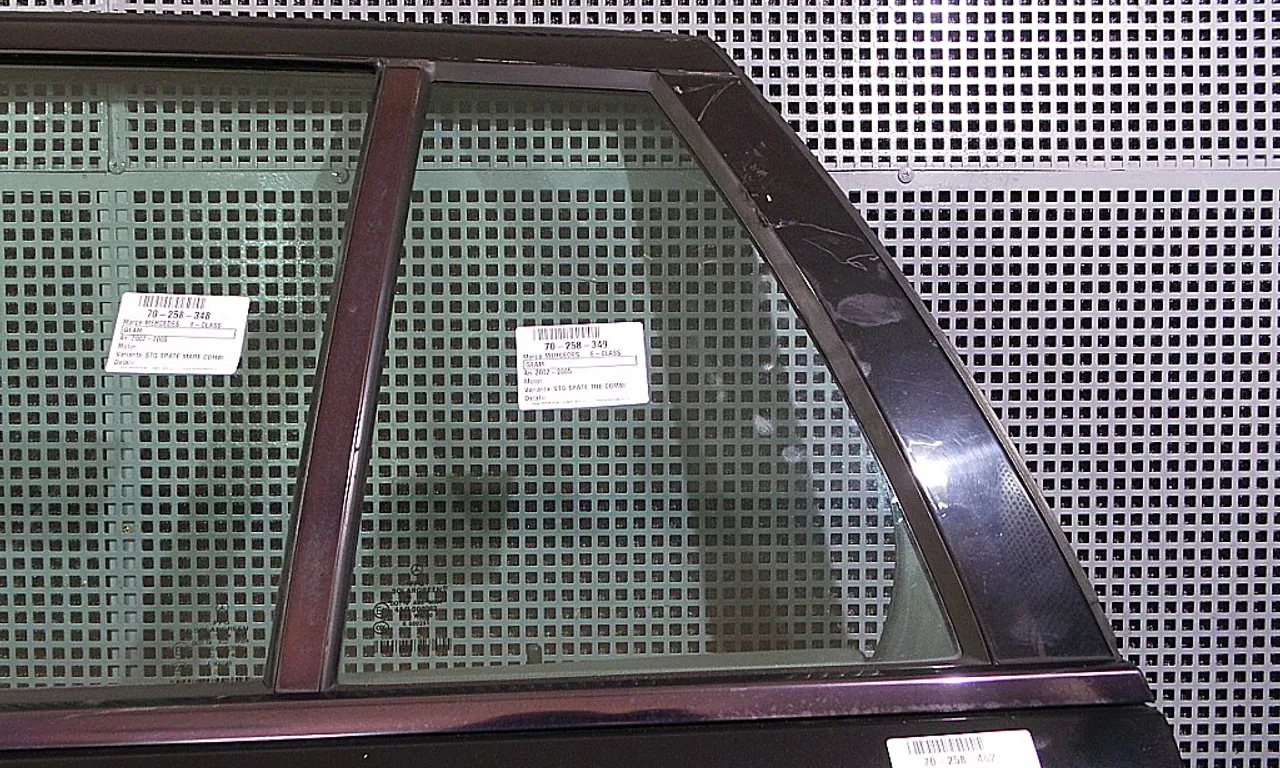 GEAM SPATE MIC STANGA MERCEDES E-CLASS 2002-2009