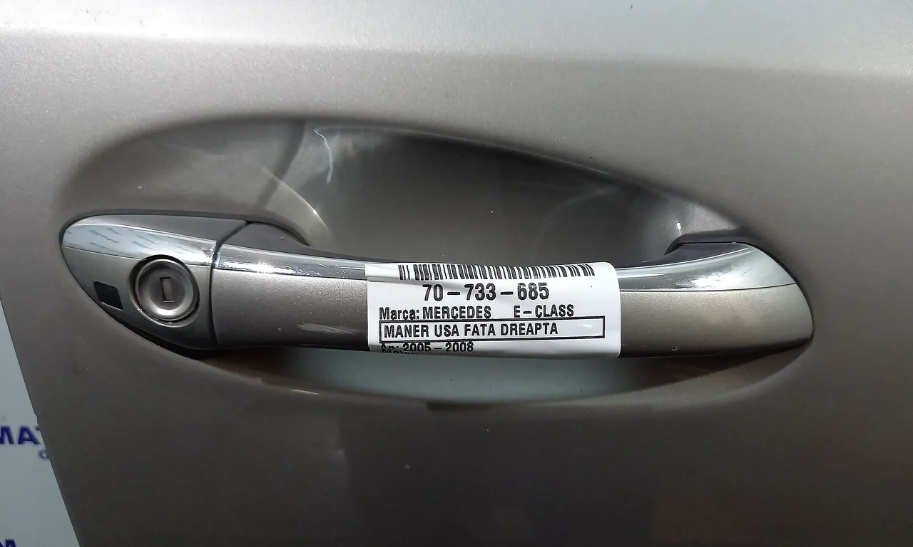 MANER USA FATA DREAPTA MERCEDES E-CLASS 2002-2009