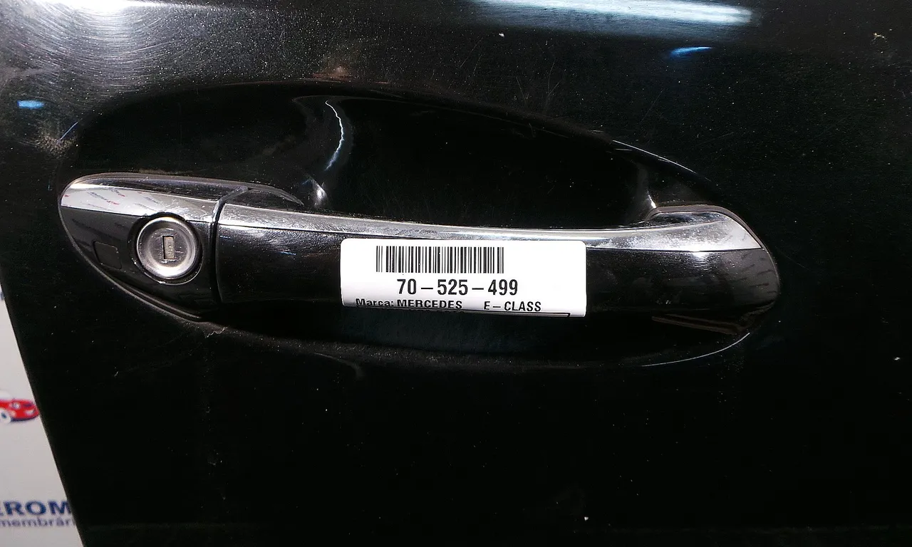 MANER USA FATA DREAPTA MERCEDES E-CLASS 2002-2009