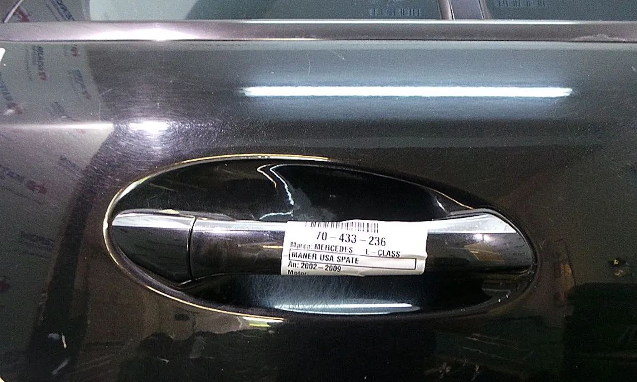 MANER USA SPATE DREAPTA MERCEDES E-CLASS 2002-2009