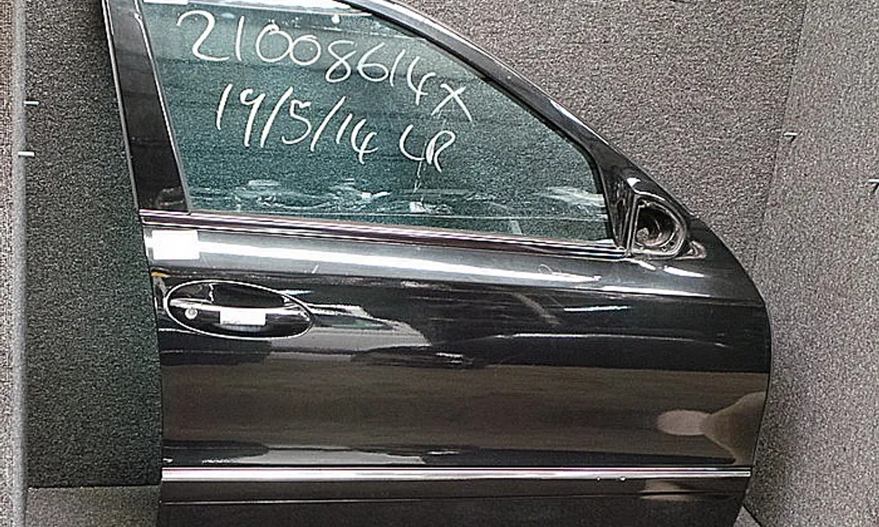 USA FATA DREAPTA MERCEDES E-CLASS 2002-2009