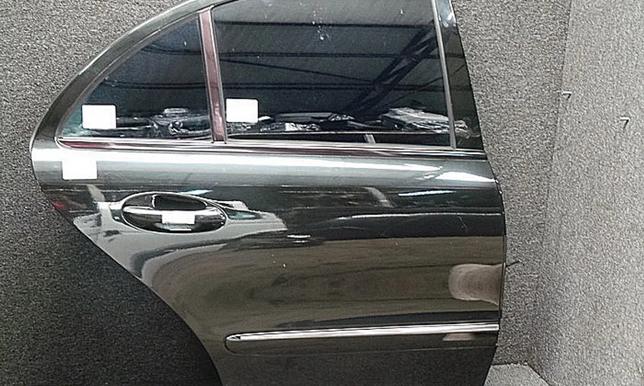 USA SPATE DREAPTA MERCEDES E-CLASS 2002-2009