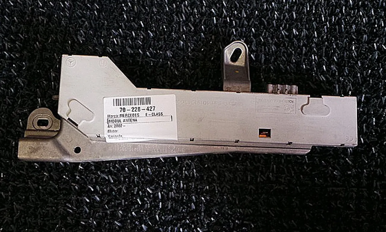 MODUL ANTENA MERCEDES E-CLASS 2002-2009