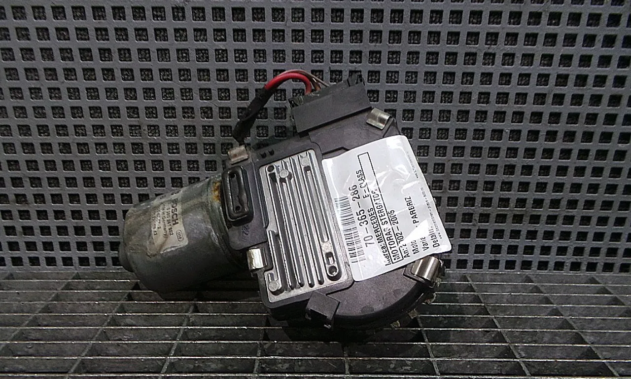 MOTORAS STERGATOR PARBRIZ MERCEDES E-CLASS 2002-2009