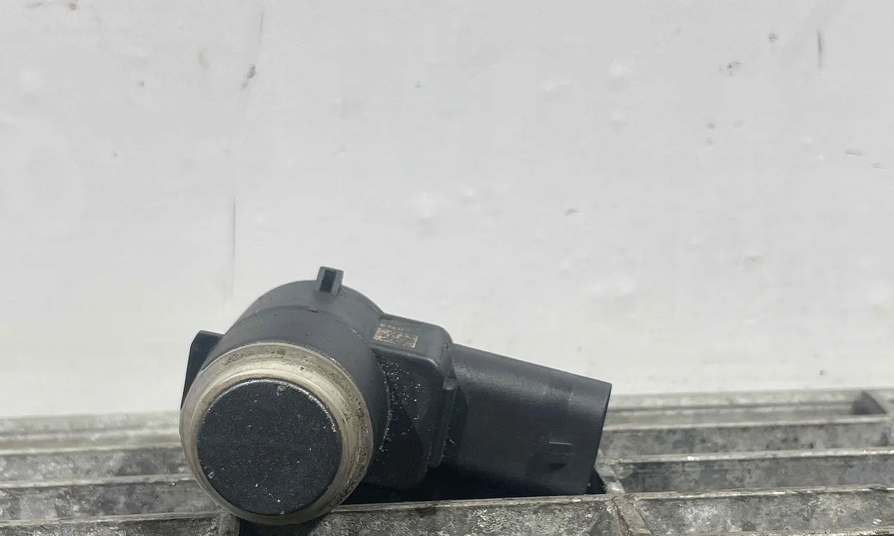 SENZOR PARCARE FATA MERCEDES E-CLASS 2002-2009